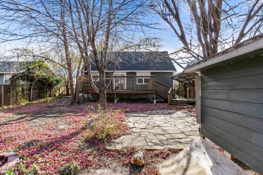Wow! Spacious Retreat & Amazing Yard 2400+4Bd/3Bth Wichita Bagian luar foto
