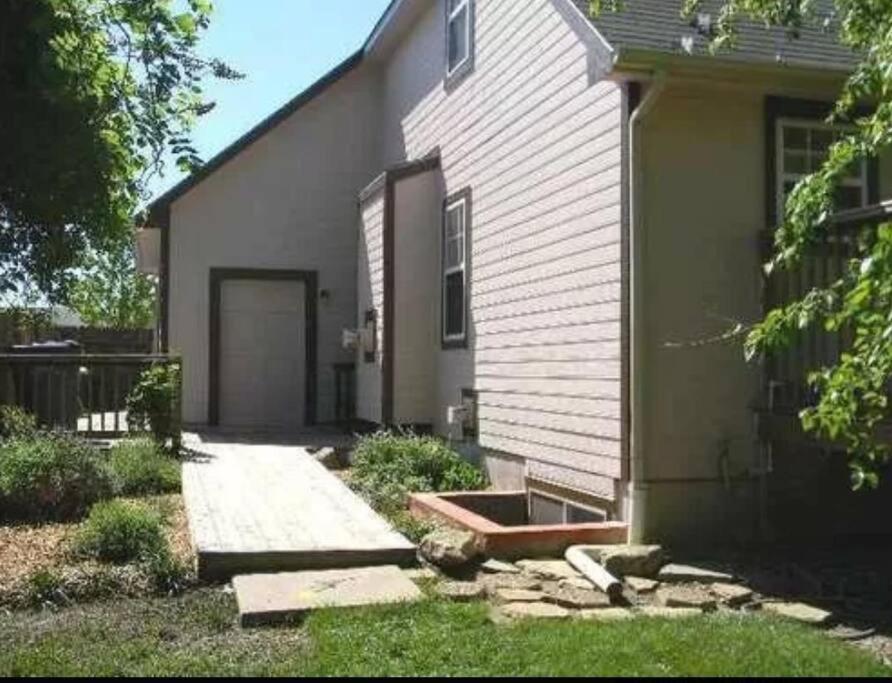 Wow! Spacious Retreat & Amazing Yard 2400+4Bd/3Bth Wichita Bagian luar foto